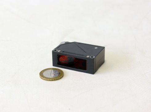 Sensores Laser Compactos para curtas distncias (verses de 6mm a 100mm).